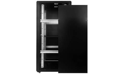 鈑金機柜在通信行業(yè)中的應(yīng)用：為設(shè)備提供穩(wěn)固的支持